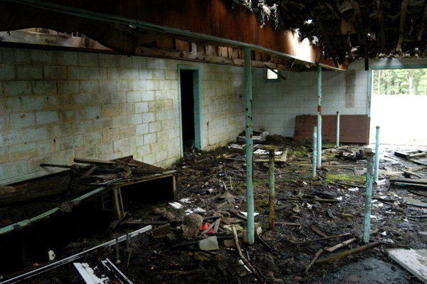 Ken-Mar Drive-In Theatre - Sept 2003 (newer photo)